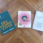 Vivir es un extraño verbo Cubiertas de los libros de Aurelio Guirao, Whitman y Sartre.